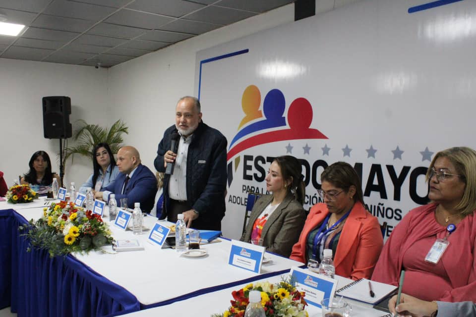 Defensor del Pueblo llama a la construcción de normas de convivencia para prevenir uso inadecuado de las redes sociales