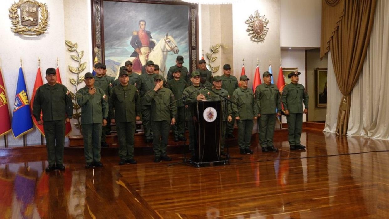 FANB calificó de «bufo» el llamado de Edmundo González y ratificó su respaldo al presidente constitucional Nicolás Maduro