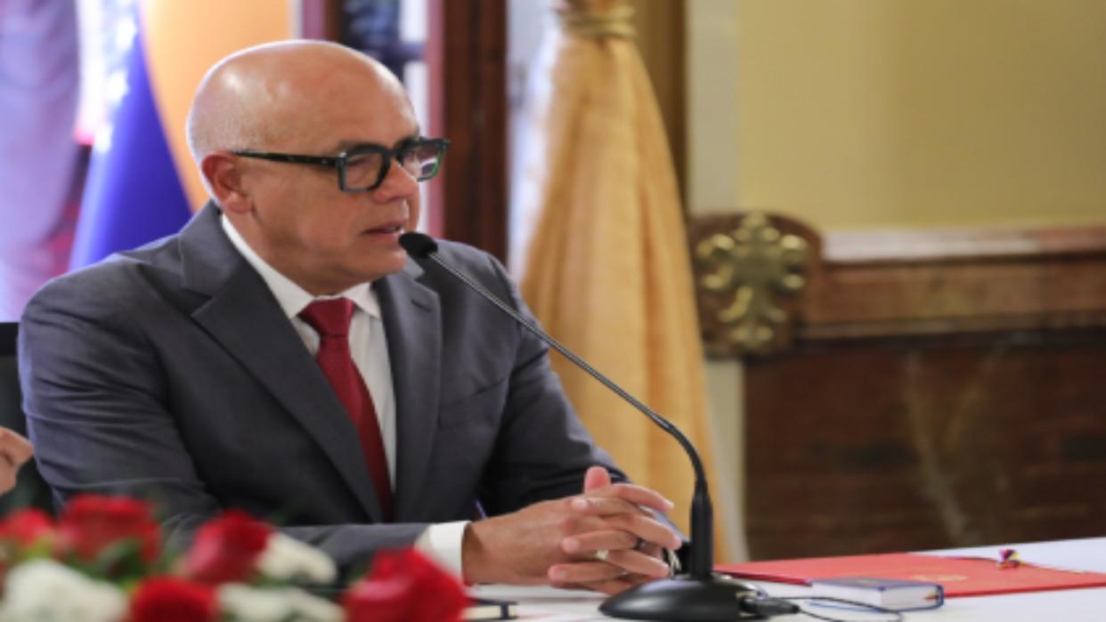Jorge Rodríguez afirma que Uribe y Duque planificaron «atentados» contra Venezuela