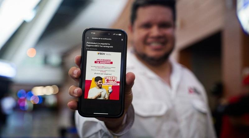 BDV premia a más de 4 mil clientes con su promoción “Paga y Pégala”