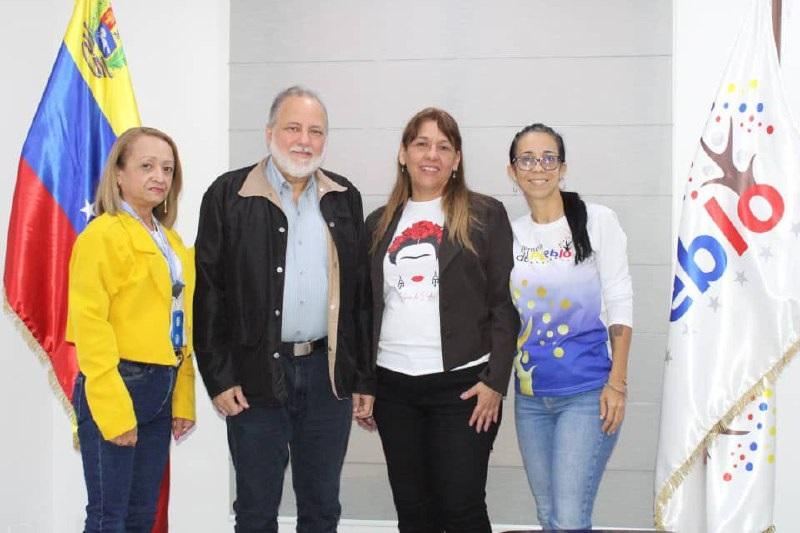 Defensoría del Pueblo e IDENNA coordinan agenda de trabajo en materia de formación y atención a NNA