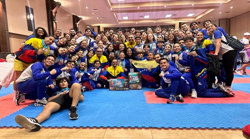 Presidente Maduro felicita a delegación campeona del CAC de Karate en Honduras