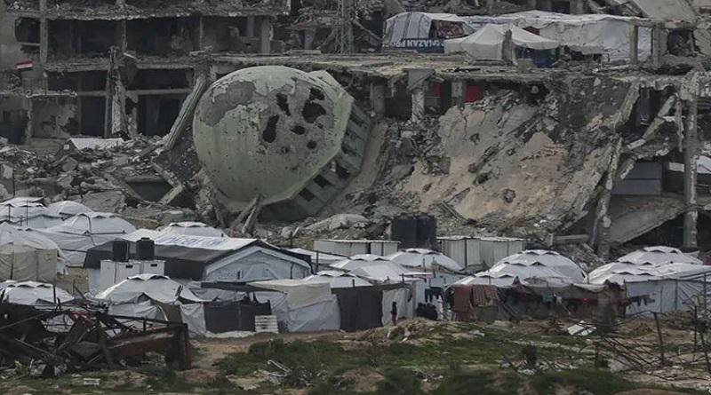 Israel bombardea Gaza mientras se negocia extender la tregua