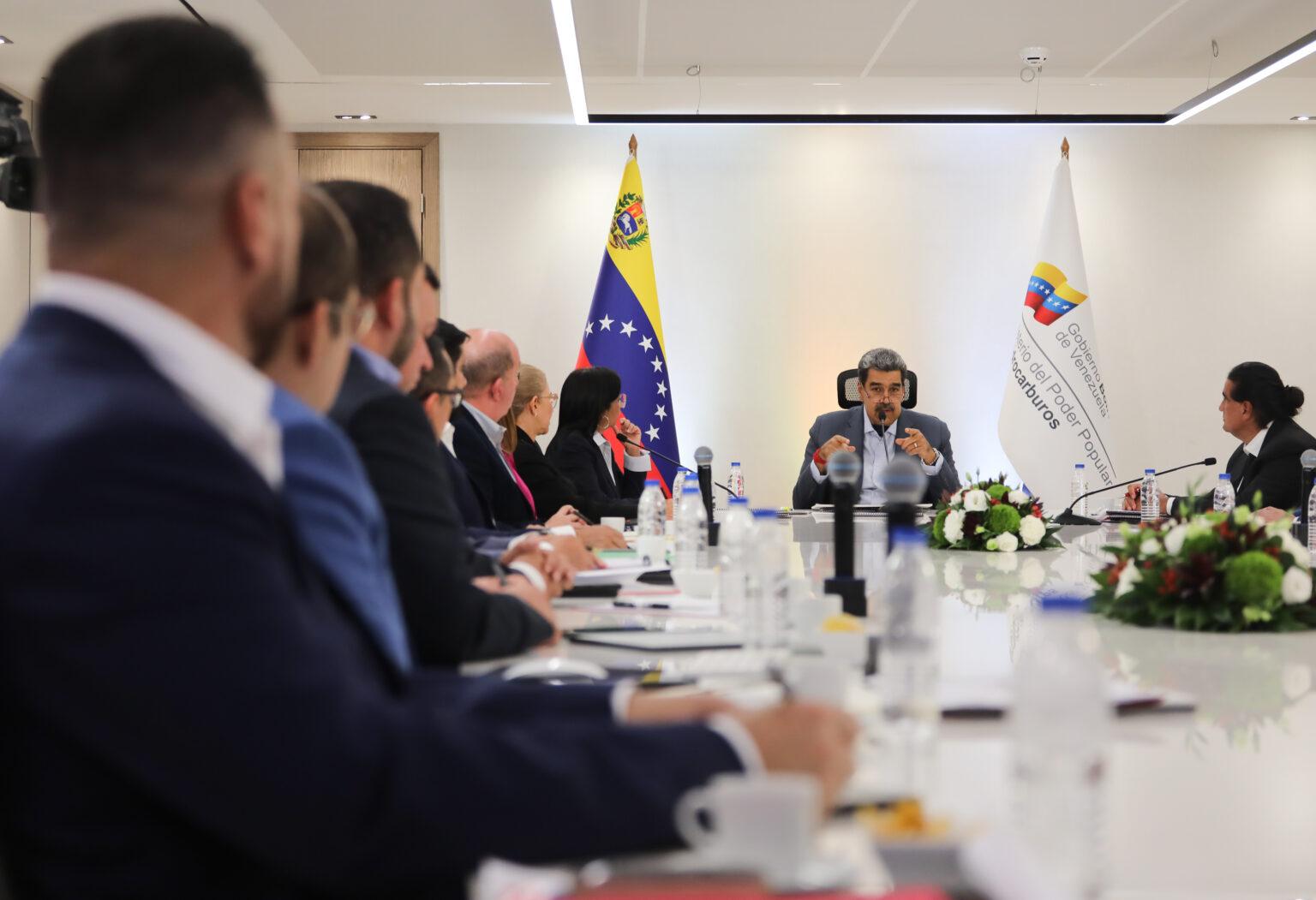 Trabajadores de la Refinería de Paraguaná se fijan como meta producir 800 mil barriles mensuales para el primer trimestre de 2025