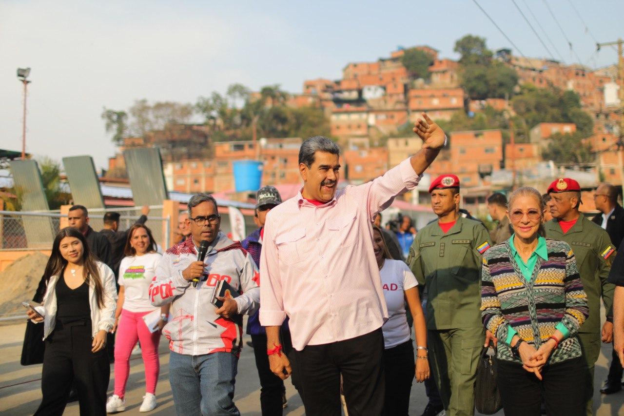 Presidente Maduro supervisa avances en la consolidación del Sistema de Gobierno Popular y Comunal
