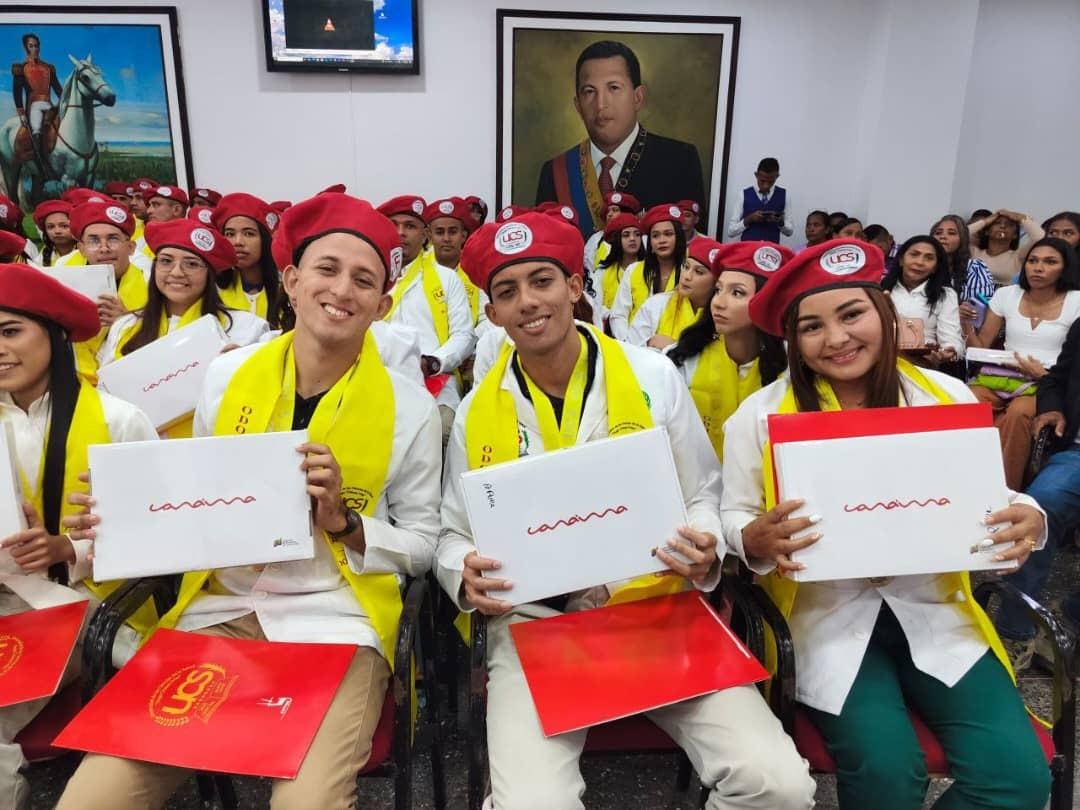 La Universidad de las Ciencias de la Salud Hugo Chávez Frías egresó a 65 nuevos profesionales de la salud en Apure