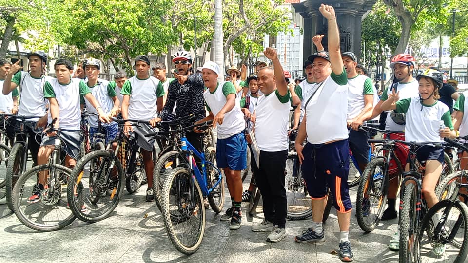 Movimiento La Fuga realizó rodada en bicicletas en apoyo a los migrantes venezolanos secuestrados en El Salvador