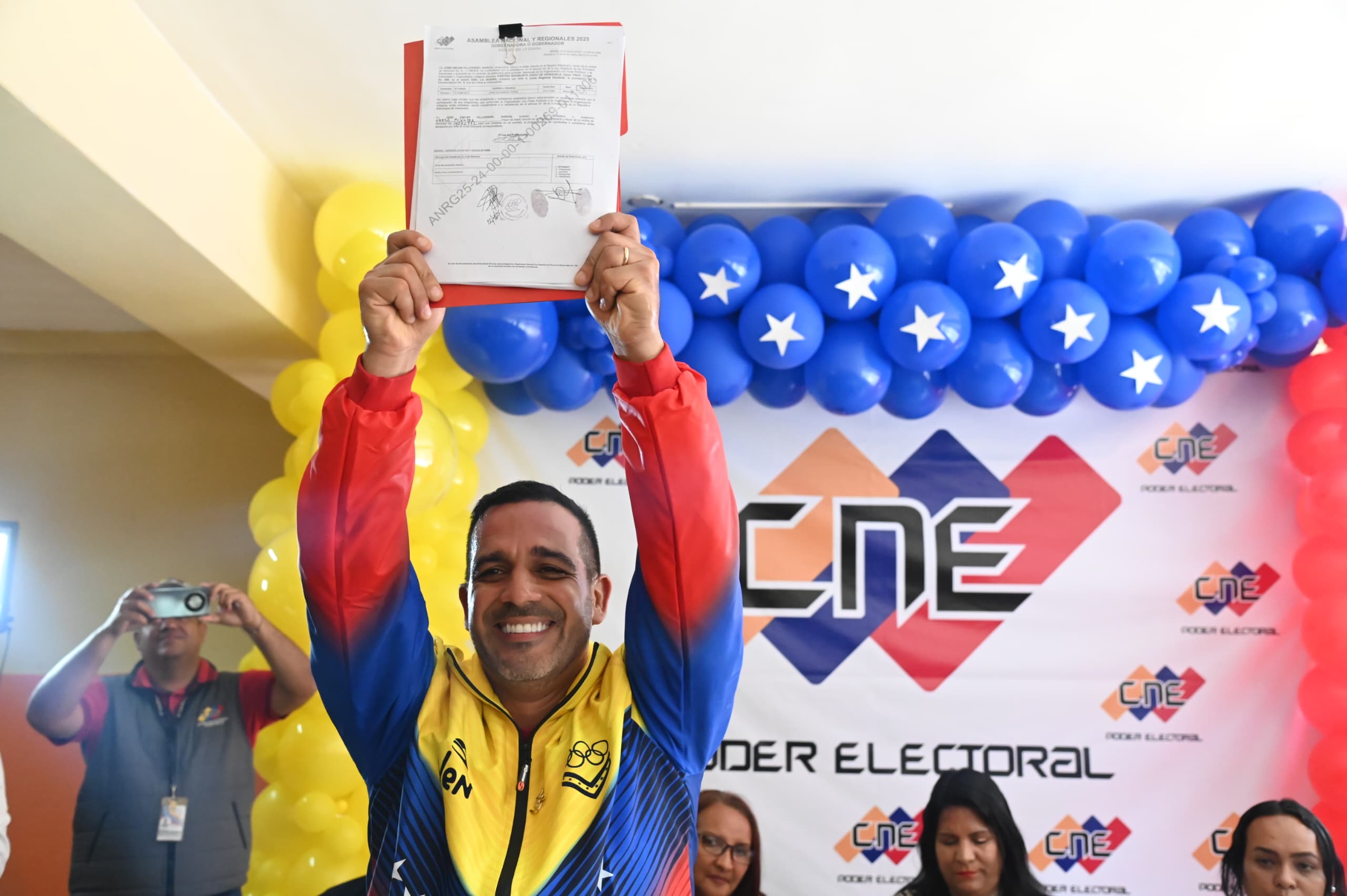 Gran Polo Patriótico inscribió candidatura de José Alejandro Terán a la Gobernación de La Guaira