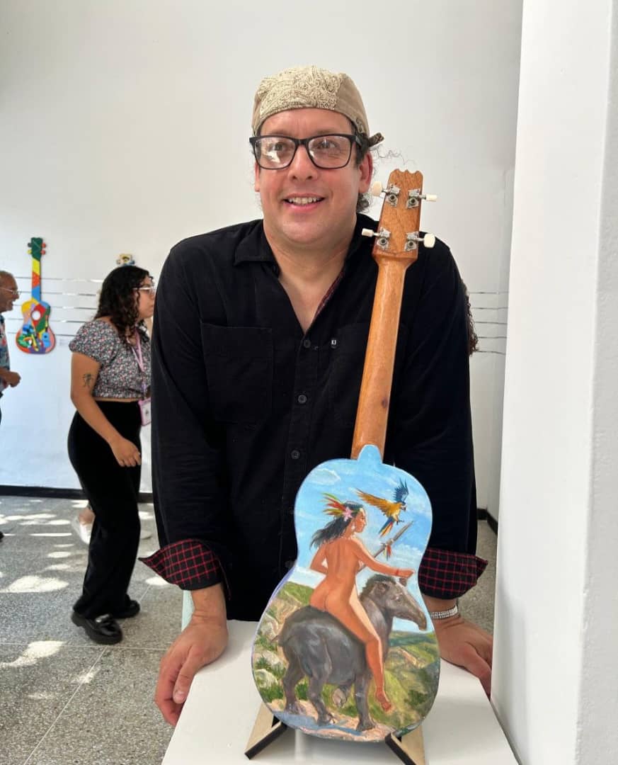 Red de Arte reinaugura espacios con la exposición «Pinceladas Sonoras»