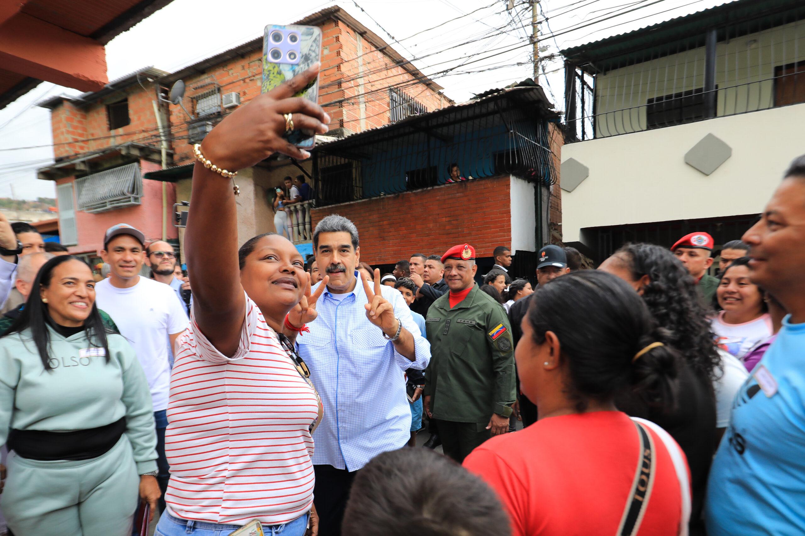 Presidente Maduro constata Sistema de Gobierno Popular en la comuna Alí Primera Siglo XXI