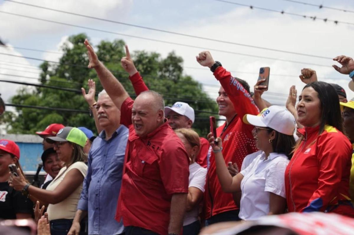 Cabello: El pueblo venezolano se levanta con su esfuerzo
