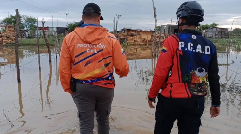 Despliegan funcionarios para monitorear zonas de riesgo ante fuertes lluvias