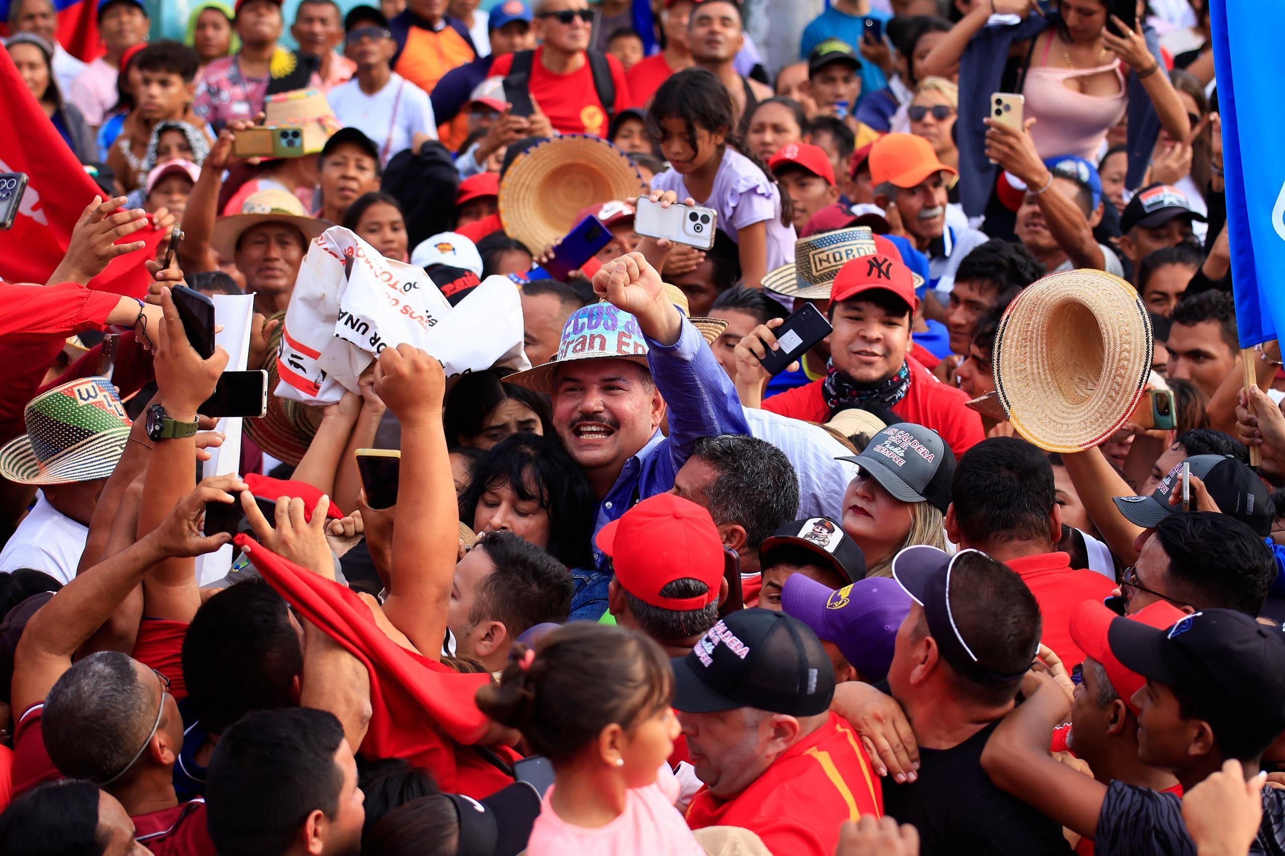 Candidato del GPP Luis Caldera: Consagro mi vida hasta devolver la dignidad de los zulianos