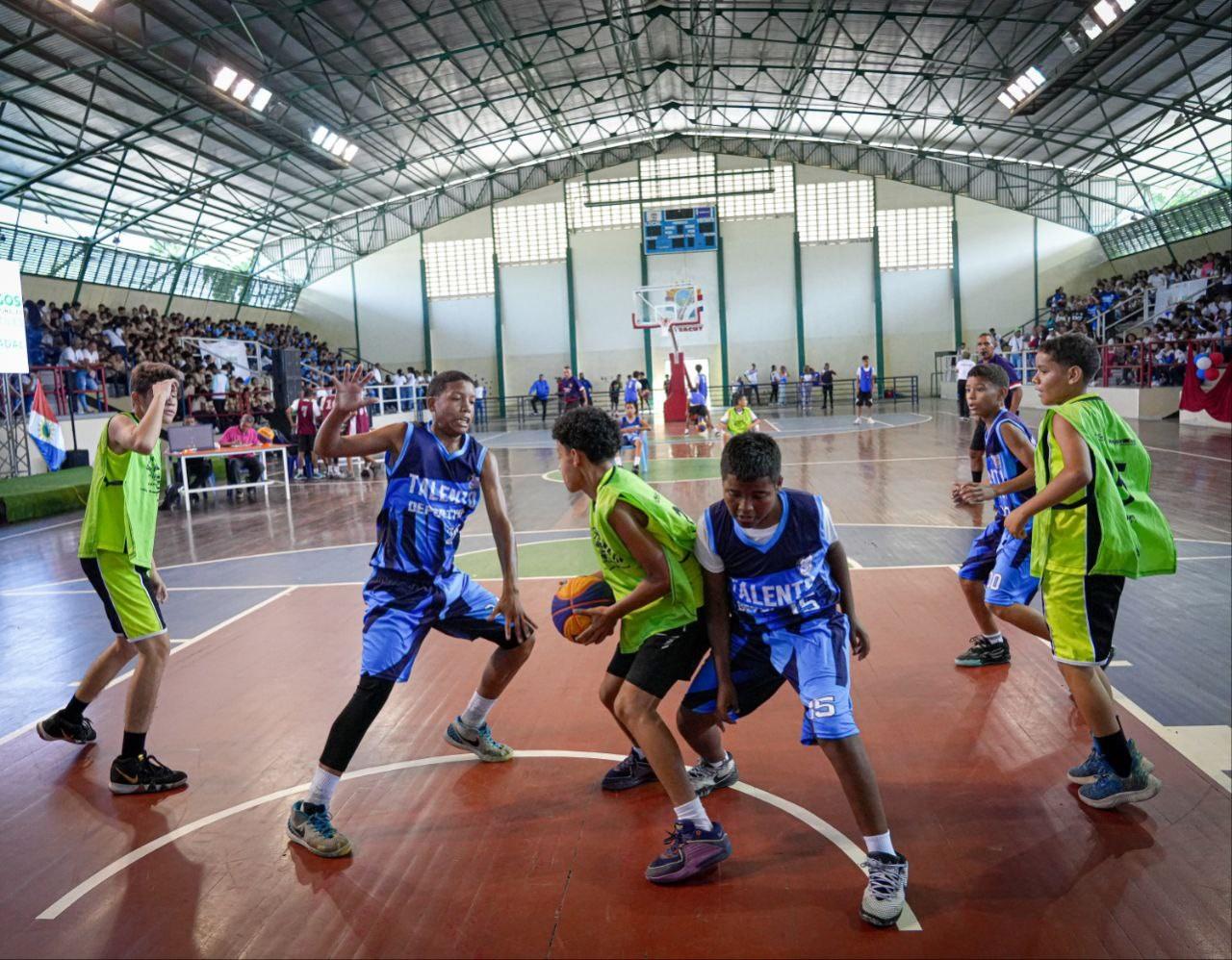 Yaracuy inauguró fase estadal de Juegos Estudiantiles por todo lo alto