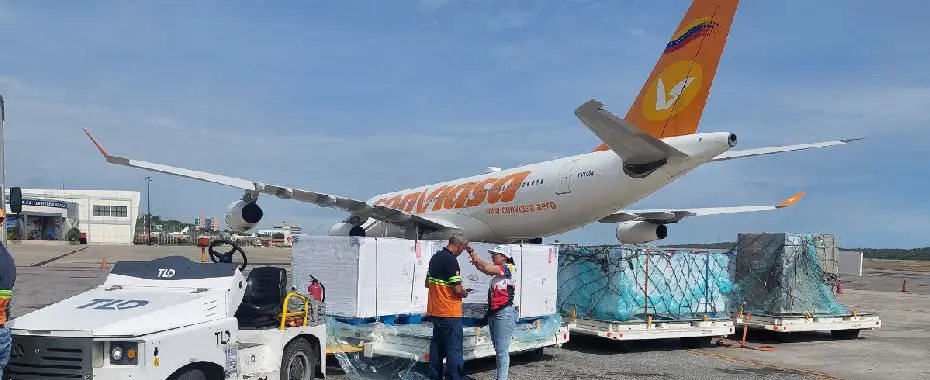 Llegan al Aeropuerto Internacional Simón Bolívar más de 2 millones de dosis de vacuna contra la hepatitis B desde Irán