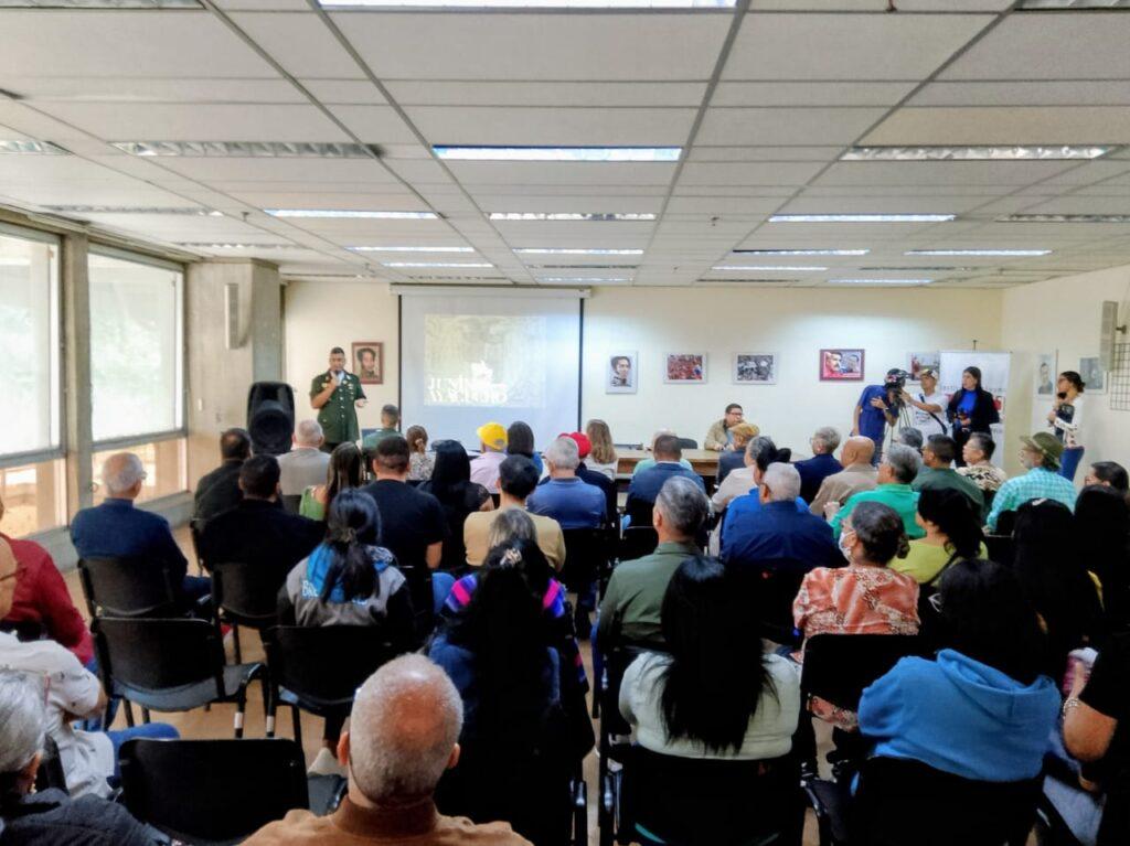 Biblioteca Nacional refuerza valores patriotas con análisis de la historia militar venezolana