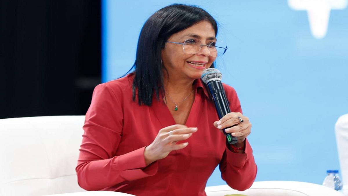 Vicepresidenta alerta sobre diálogo energético en San Petersburgo