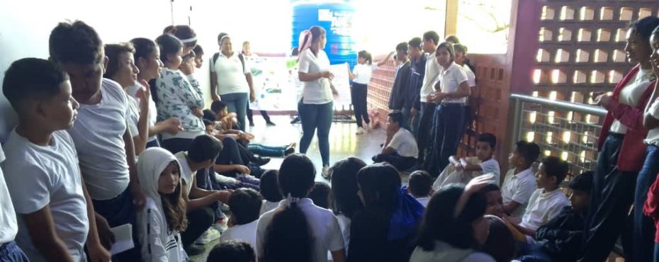 Amazonas recibe dotación de desparasitantes para fortalecer el programa «La Salud va a la Escuela»