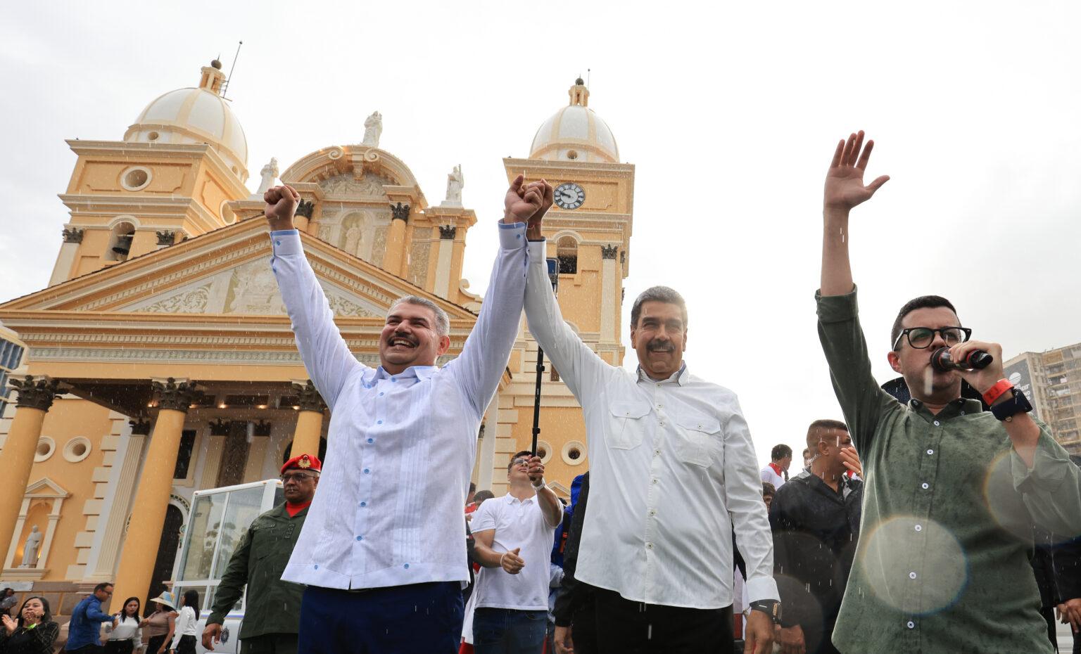 Pueblo del estado Zulia juramenta a su nuevo gobernador, Luis Caldera