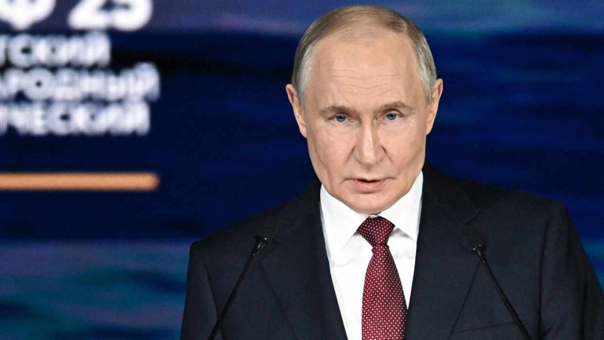 Putin sobre el posible uso de una bomba sucia por Kiev: «Sería su error final»