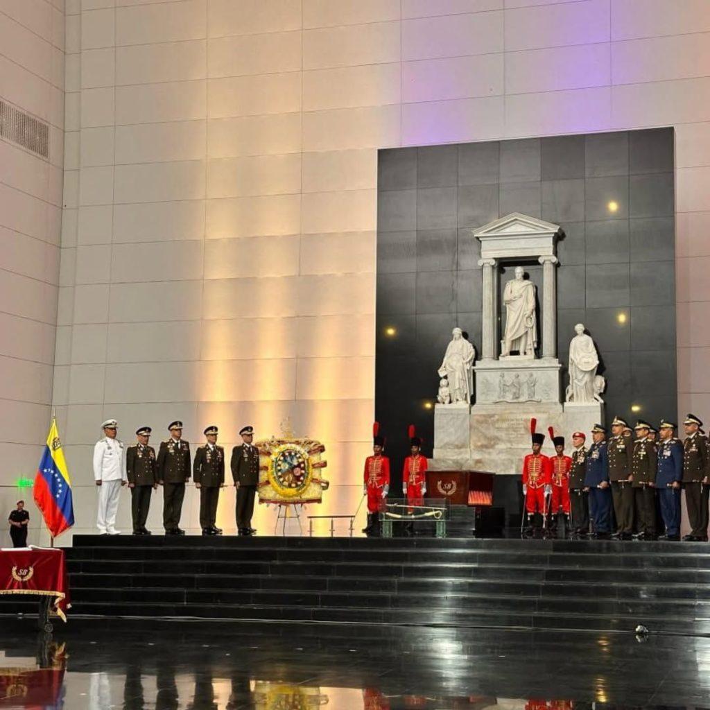Inicio de conmemoraciones: 214 años de Independencia y Día de la FANB