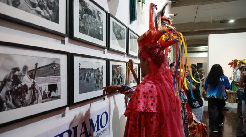 Exposición “Turiamo: un pueblo en destierro” se inaugura en la GAN como parte de la Filven 2025