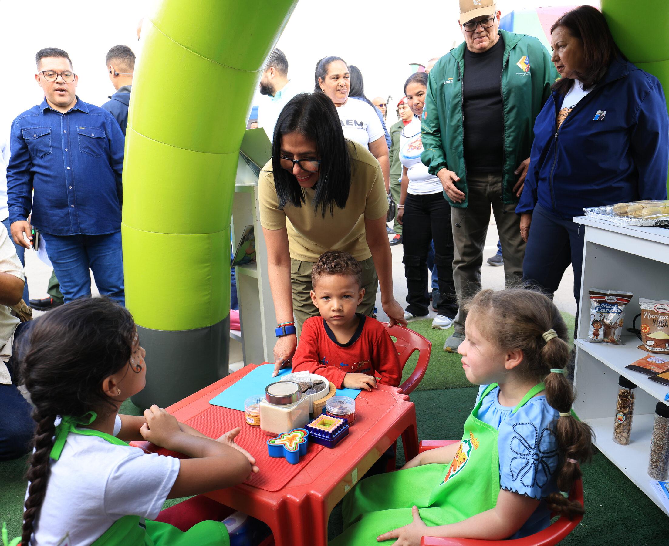 Acting President Delcy Rodríguez led deployment of social protection in Ciudad Tiuna