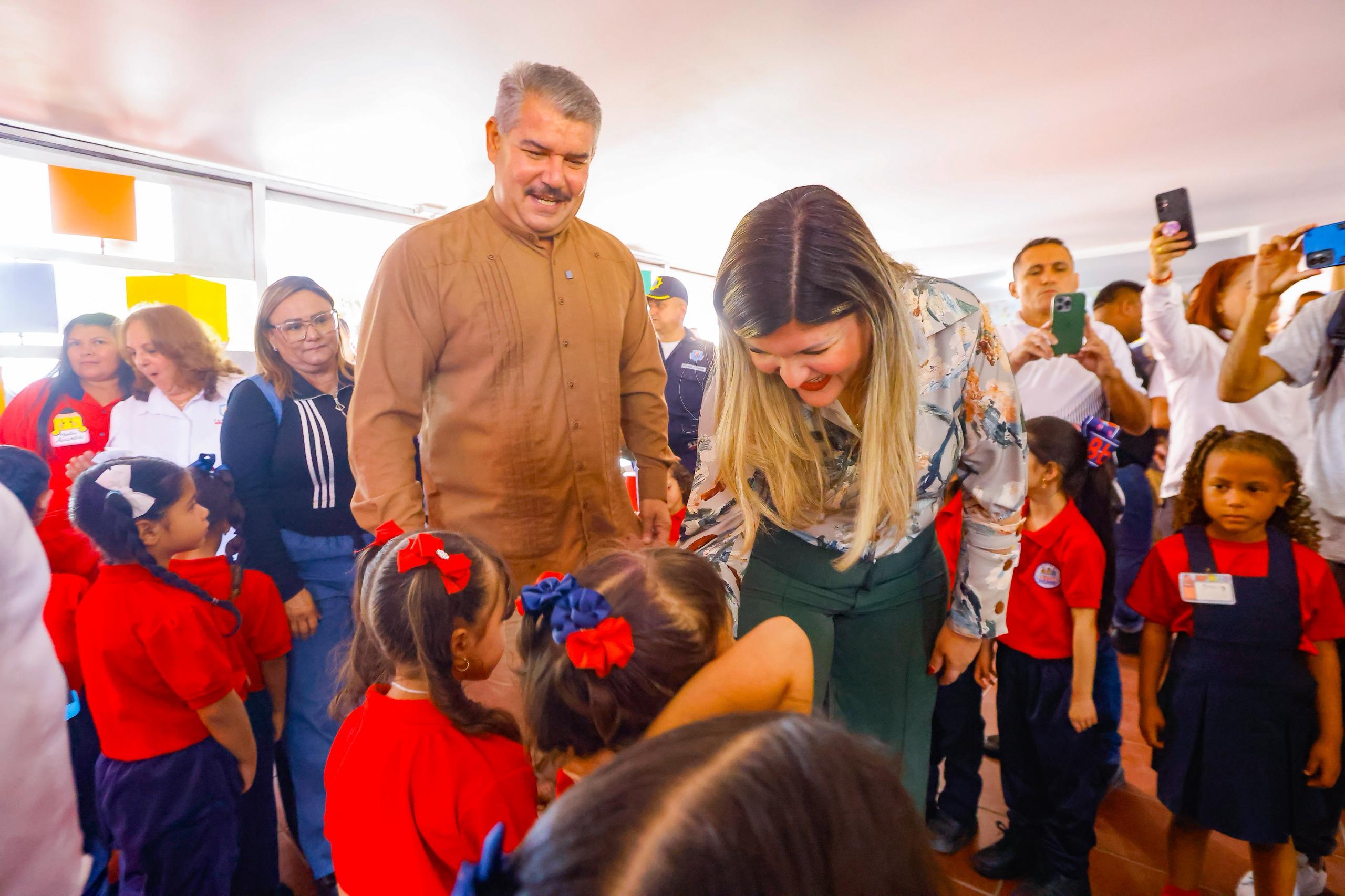 678 mil estudiantes en más de 3.000 planteles reiniciaron clases en Zulia