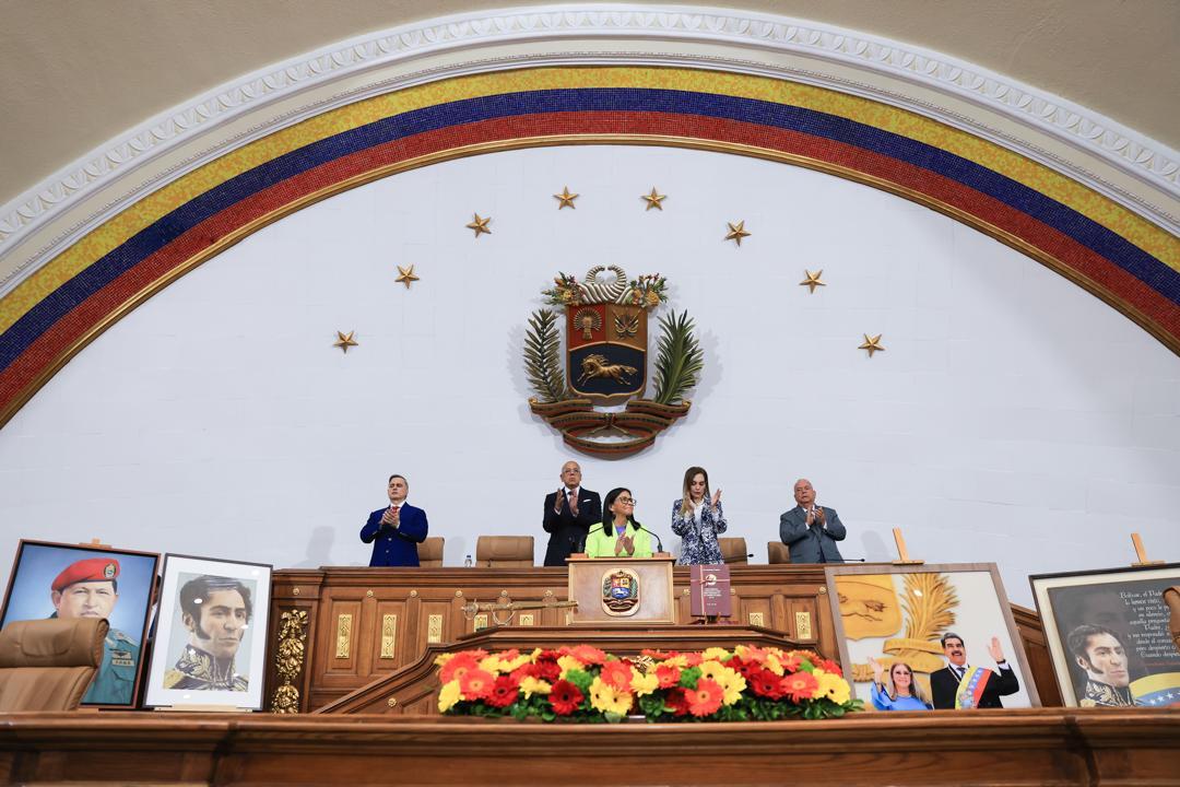 Acting President calls for the union of all sectors of the country