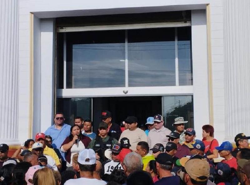 Alcaldes del Zulia exigen respeto a la soberanía nacional y la liberación del Jefe de Estado y de la Primera Dama Cilia Flores