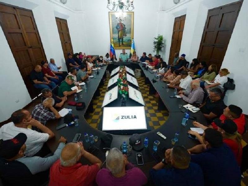 Gobernador Caldera crea comisiones para garantizar operatividad de áreas prioritarias para la atención del pueblo