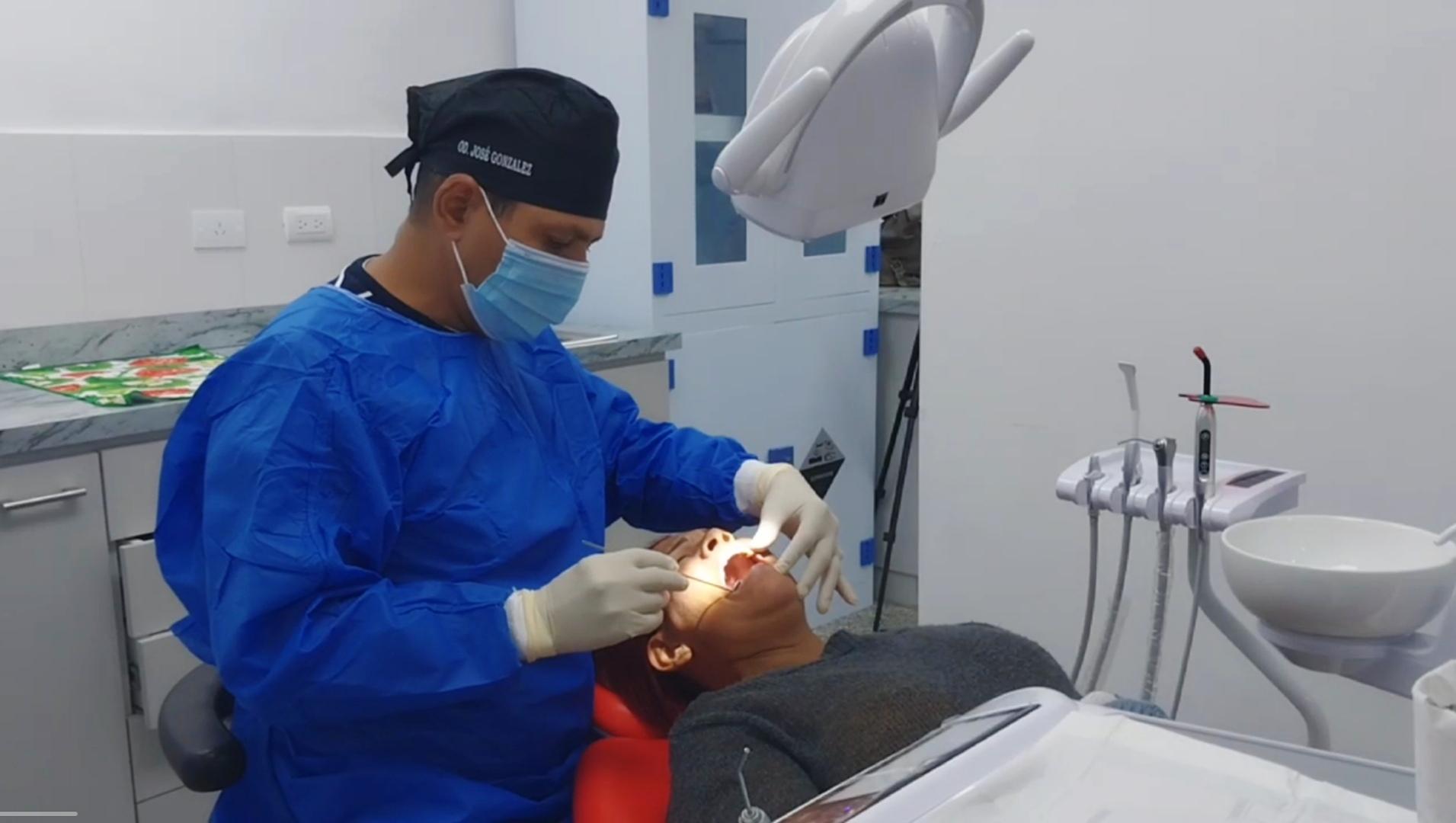 Misión Sonrisa garantiza atención odontológica a adultos mayores de La Guaira