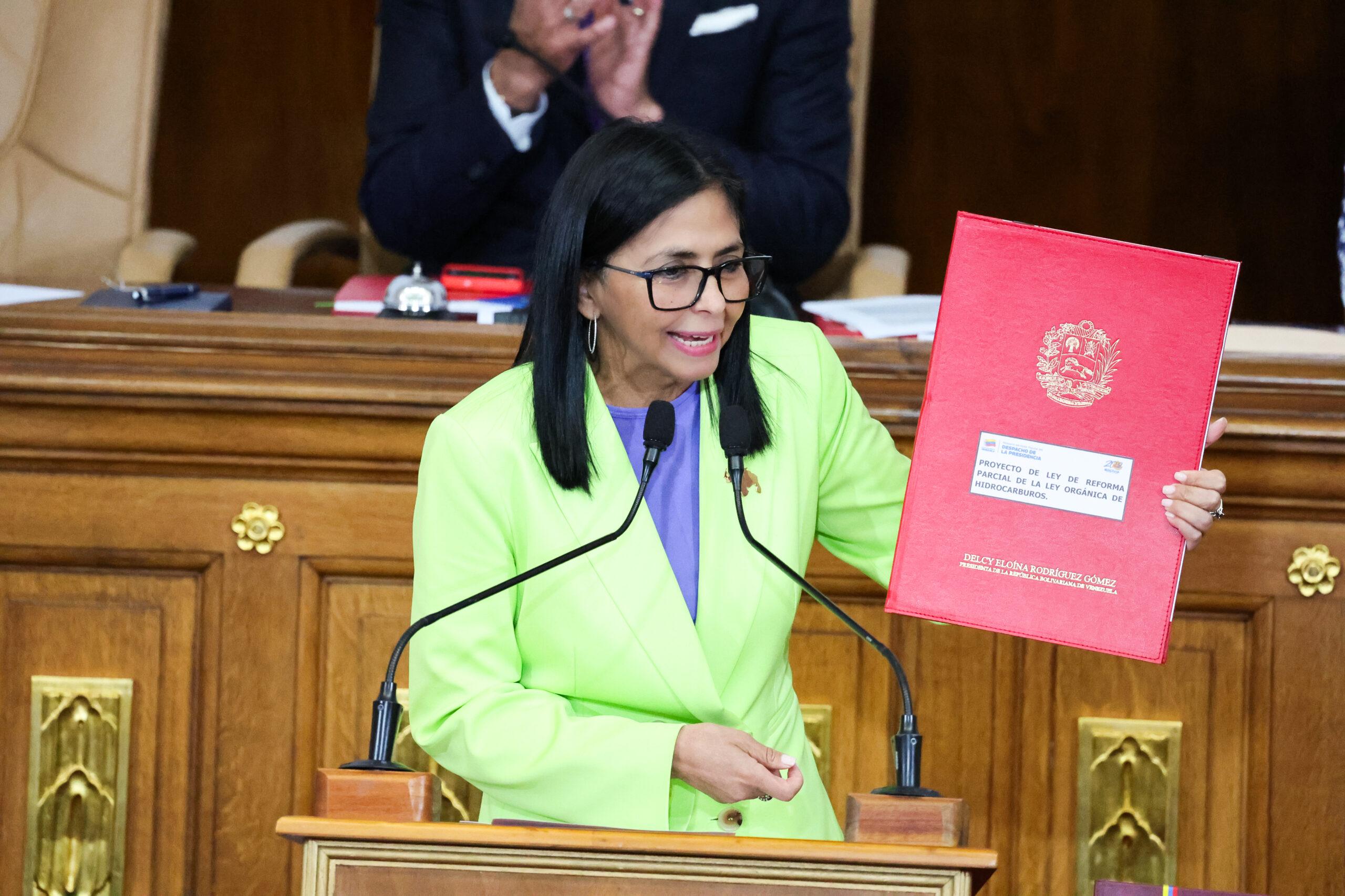 Acting President Delcy Rodríguez proposes reform of the Hydrocarbons Law to armor associative models under the Anti-Blockade Law