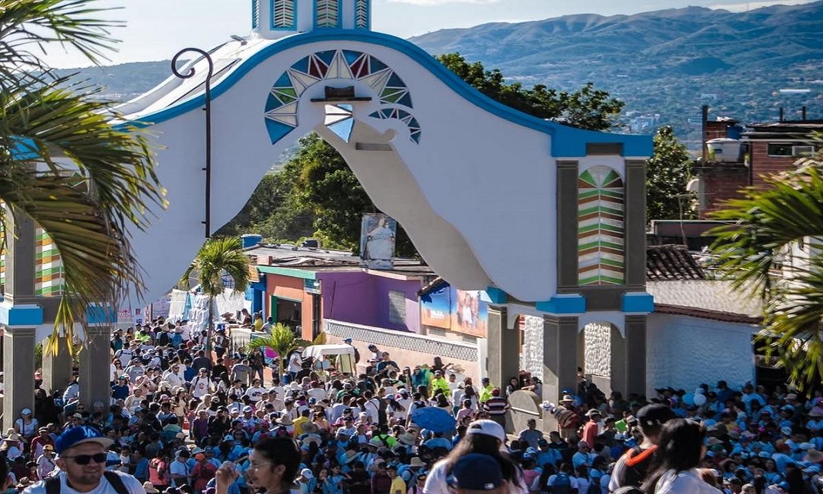 Carrera y caminata en Lara honran a la Divina Pastora en su día
