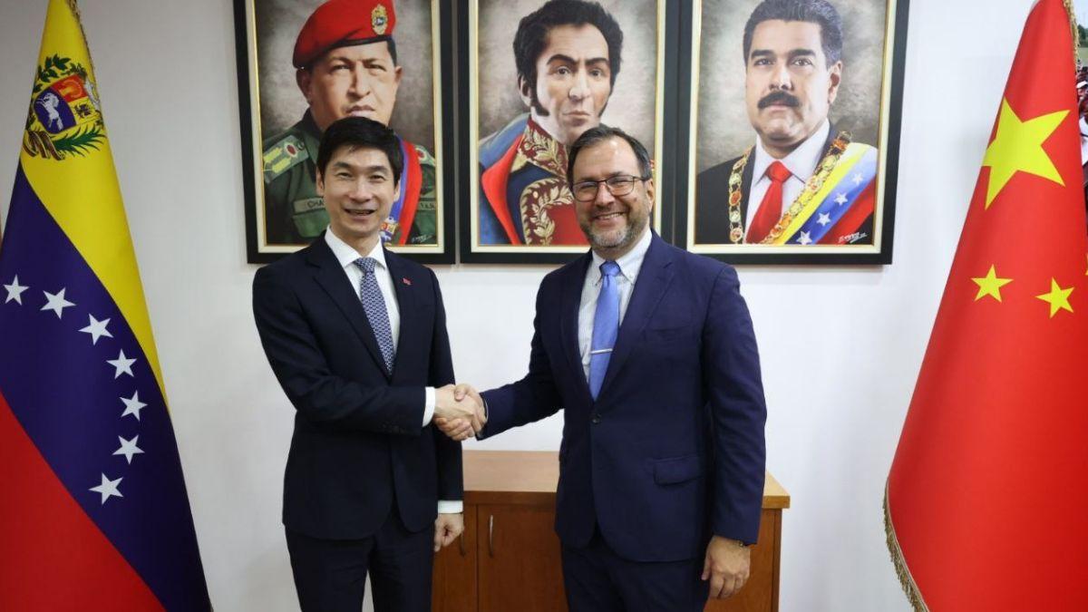 Venezuela y China reafirman compromiso estratégico para defender el derecho internacional