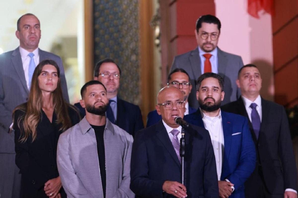 Was installed high-level commission for the release of President Nicolás Maduro and First Combatant Woman Cilia Flores