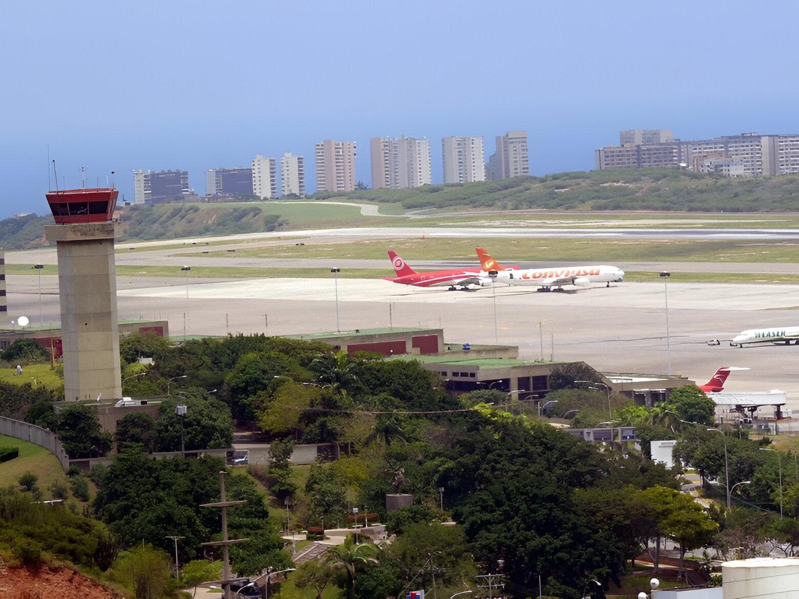 Venezuela and the United States agree to immediately reopen commercial airspace