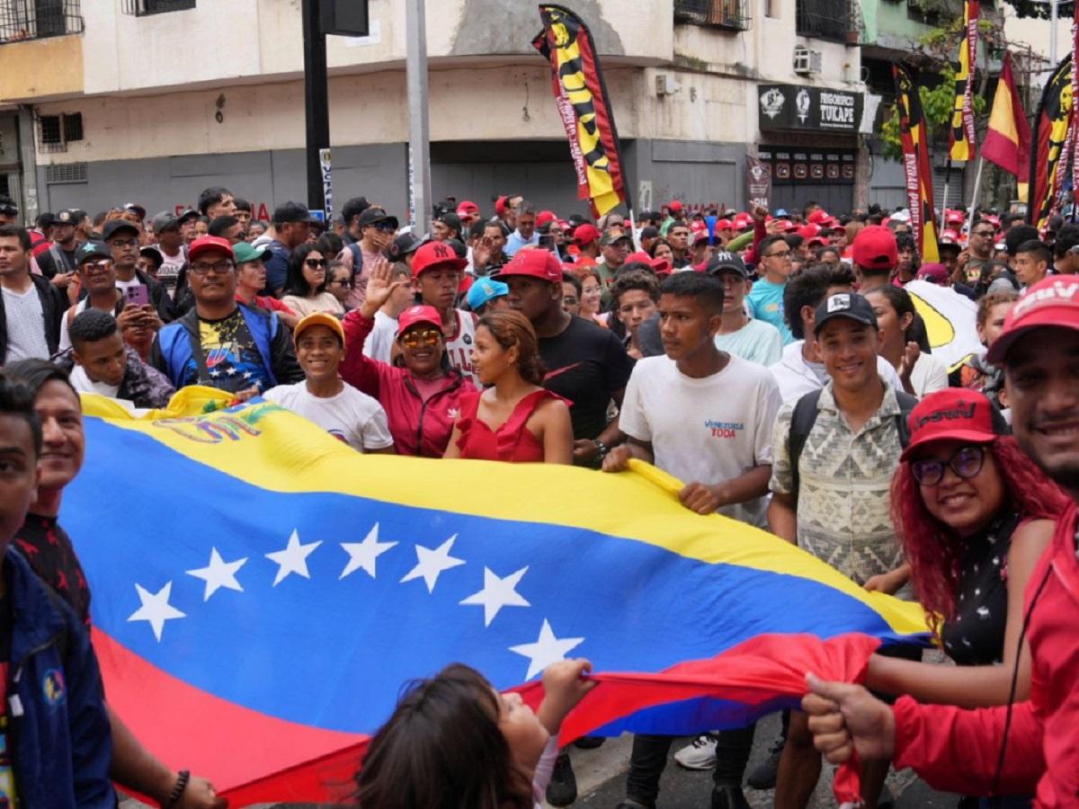 Juventud venezolana rechaza ataque imperial contra Venezuela