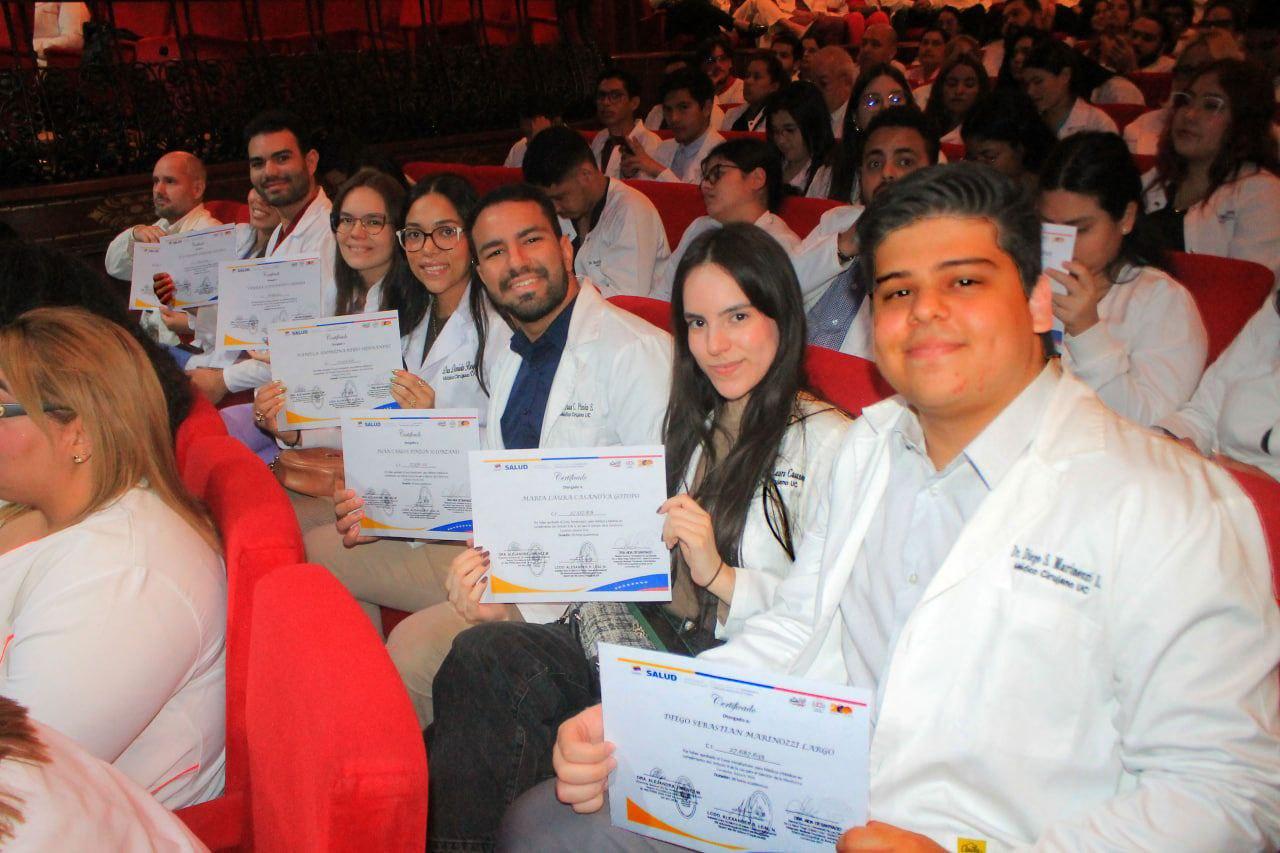 Más de 400 médicos culminaron el Curso Introductorio de la LEM