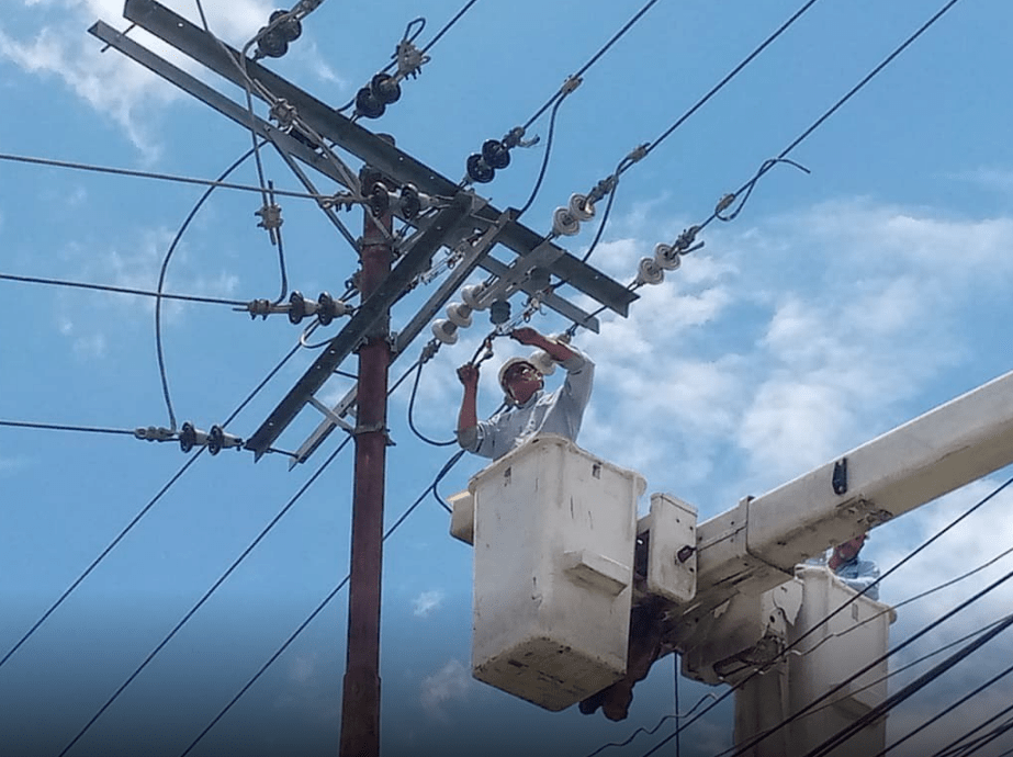 Más de 2.500 reportes eléctricos fueron atendidos en comunidades mirandinas