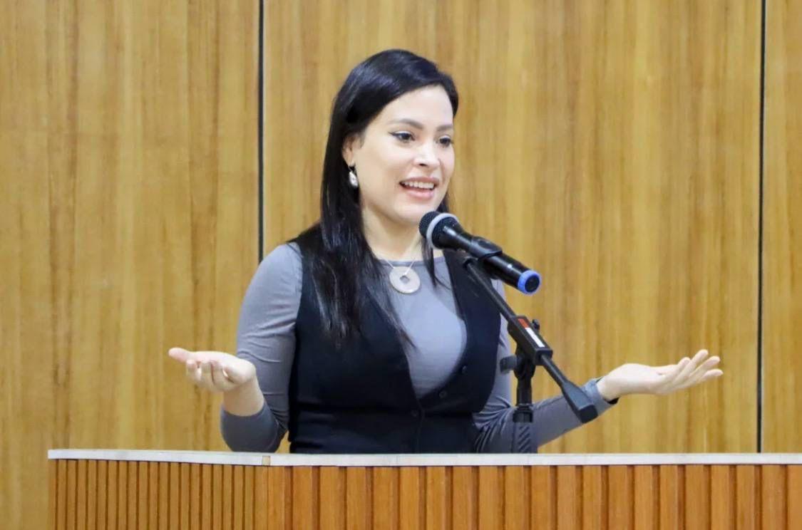 Andreína Tarazón asume el Viceministerio de Política Comercial Internacional y la presidencia de Marca País