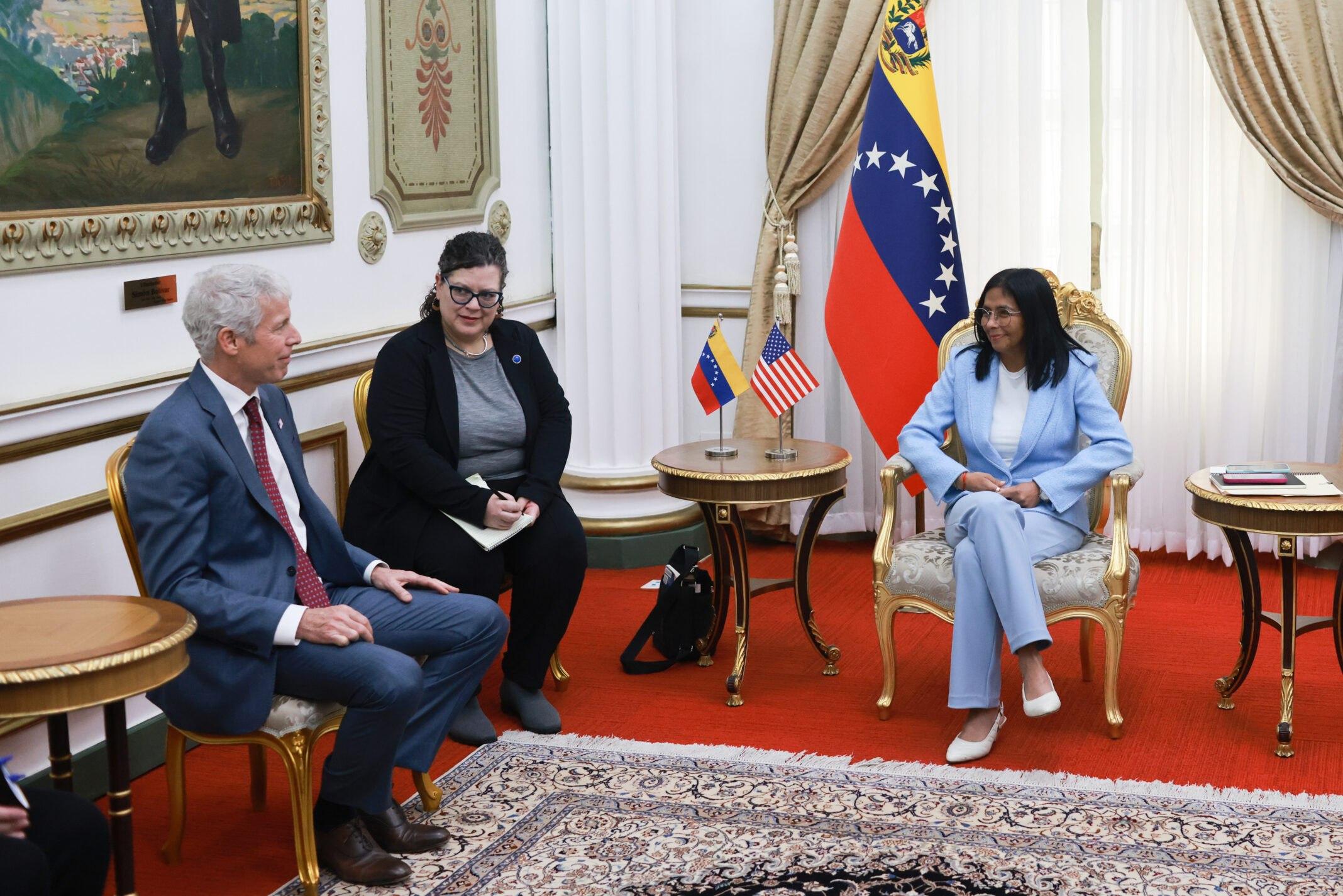 Así fue el encuentro entre la presidenta (E) Delcy Rodríguez y el secretario de Energía de EEUU en Miraflores