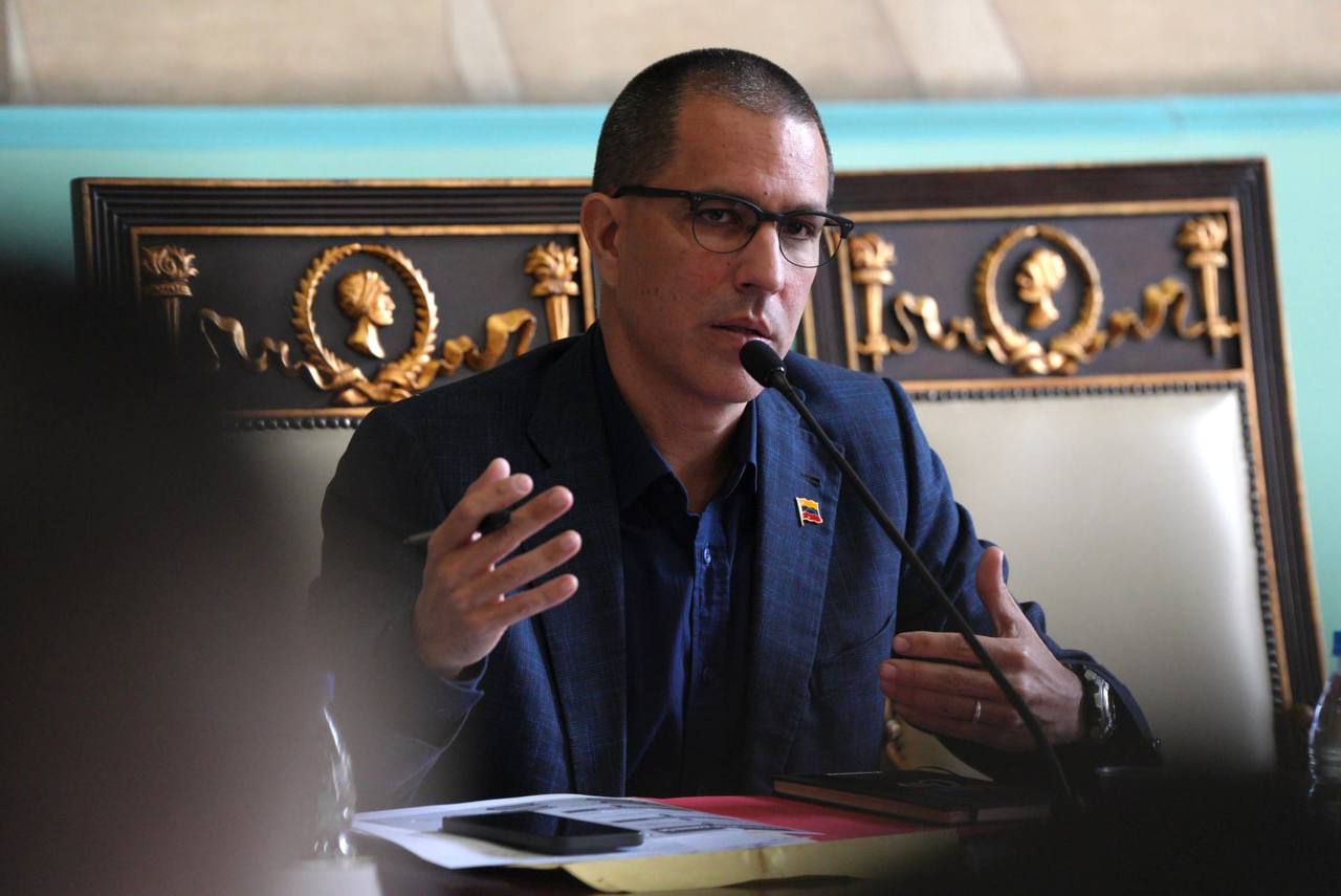 Con el objetivo de contribuir con la paz y el reencuentro nacional: Anuncian excarcelación de 31 militares