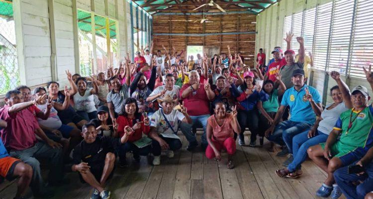 Aprueba creación de institutos para indígenas, mujeres y juventud