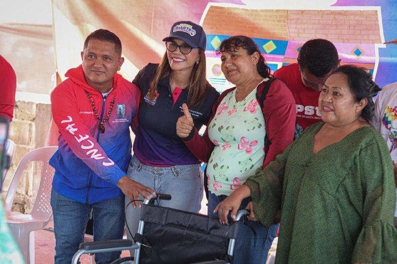 Entregan 150 ayudas a través de la VenApp del 1×10 en Maracaibo