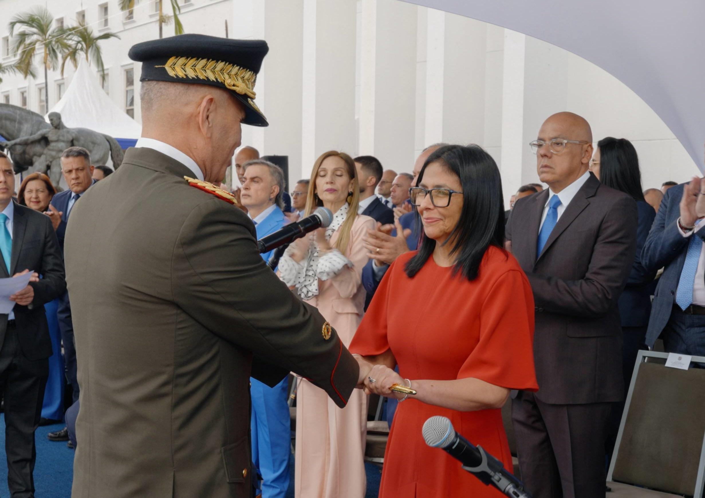 Ministro Padrino López: Presidenta (E) Delcy Rodríguez consolida liderazgo con legitimidad de origen y desempeño