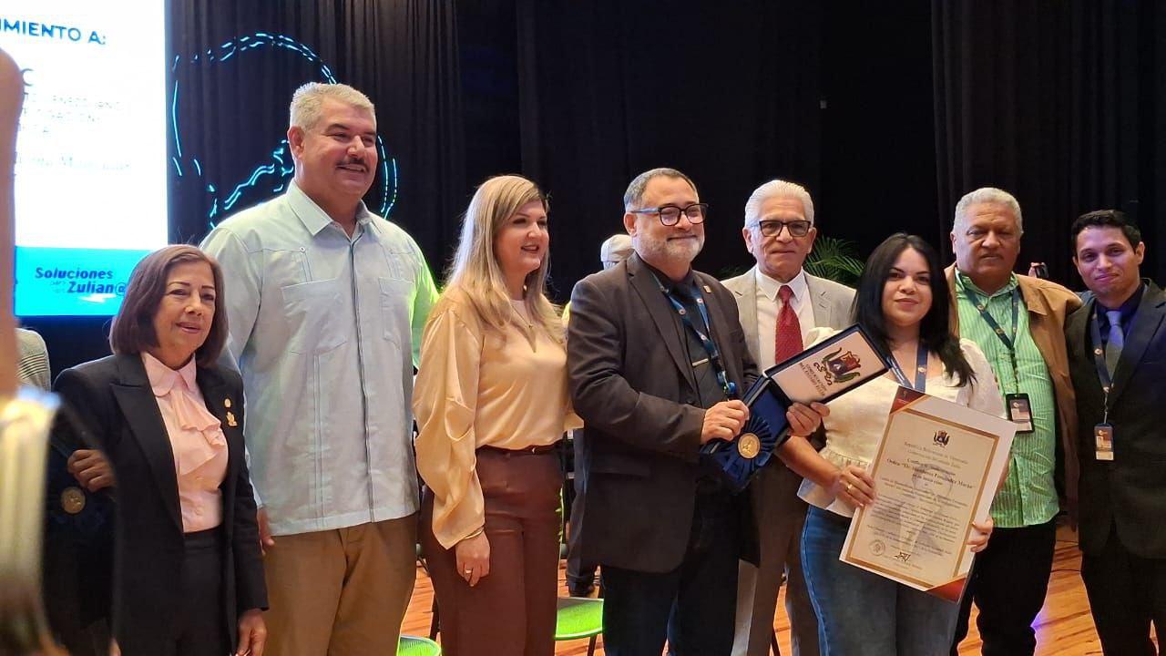 Zulia condecoró a científicos en honor al Dr. Humberto Fernández Morán