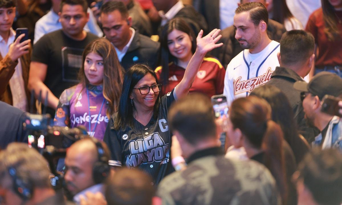 Presidenta encargada: Jóvenes protagonizan el presente y futuro comprometidos con la paz