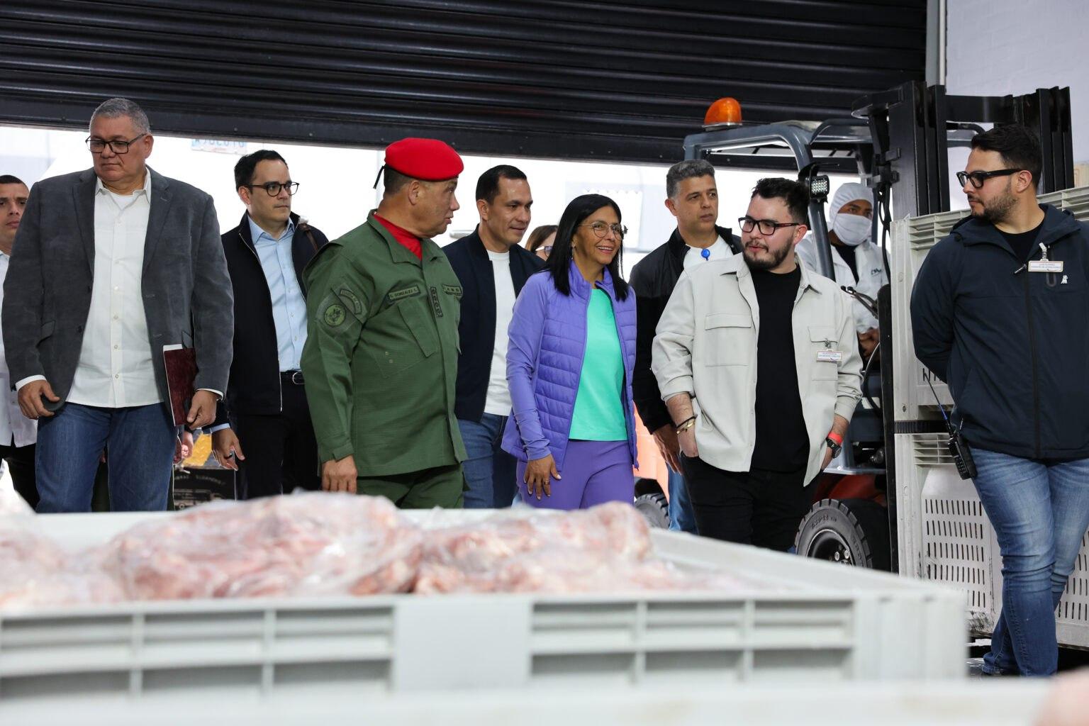 Presidenta (E) Delcy Rodríguez lidera jornada productiva en la planta procesadora de Alimentos Río de Oro