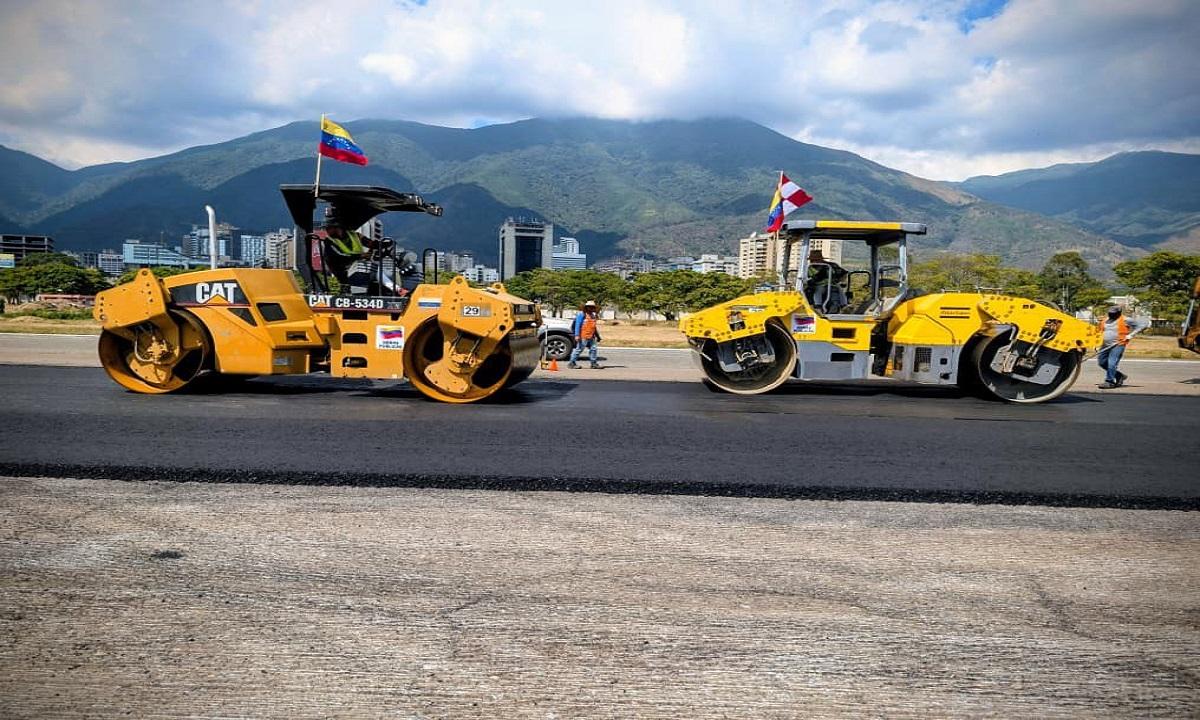 Rehabilitan pista de aterrizaje de la Base Aérea “Generalísimo Francisco de Miranda”